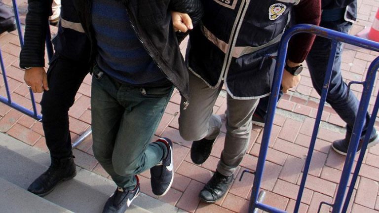 Turqi, arrestohet ish-polici anëtar i organizatës terroriste FETO duke ikur në Greqi