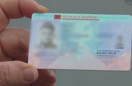 kartat ID dhe pasaportat