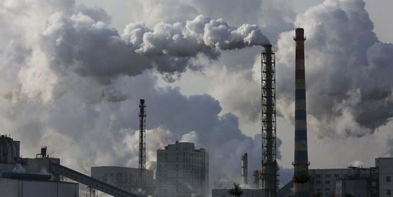 Kina shkel premtimet klimatike. Rrit prodhimin e qymyrit në nivel rekord, prej kërkesës më të lartë