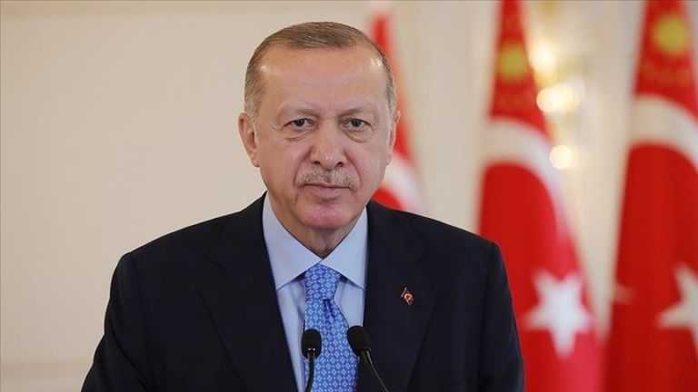 Recep Tayyip Erdoğan rizgjidhet president i Türkiyes