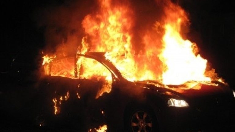 Atentati në Tiranë/ Gjendet një makinë e djegur në zonën e Thumanës, Policia: Targat e mjetit rezultojnë të vjedhura!