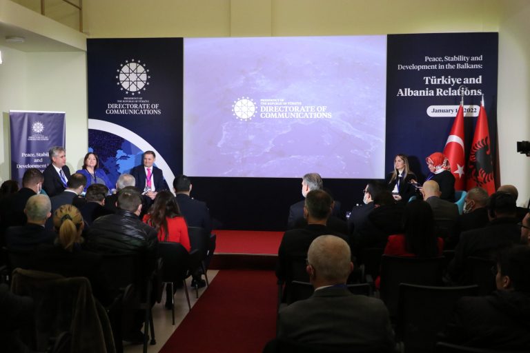 Mbahet në Tiranë paneli me teme: Paqja, Stabiliteti dhe Zhvillimi në Ballkan – Marrëdhëniet Turqi-Shqipëri