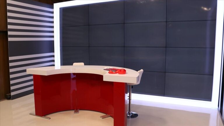 TIKA mbështetje për kanalin e bashkësive etnike në Radio Televizionin e Maqedonisë