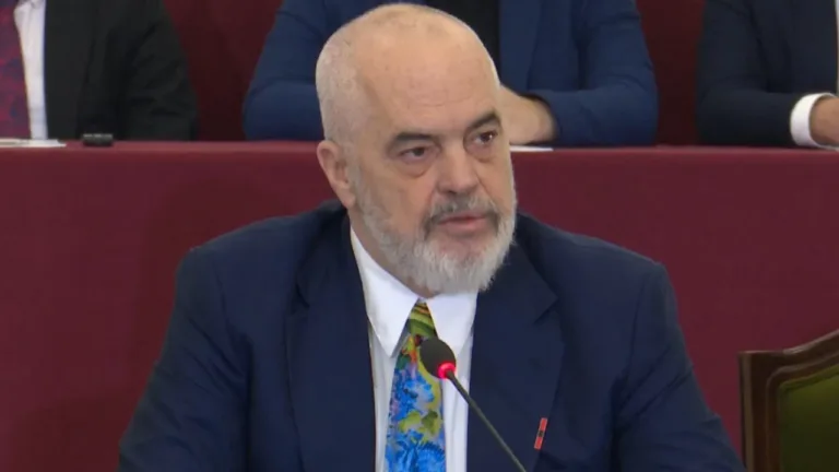 “Duan të shkrijnë SPAK”, Rama: Na jepni mandatin më të fortë, dhe e dimë ne ç’bëjmë
