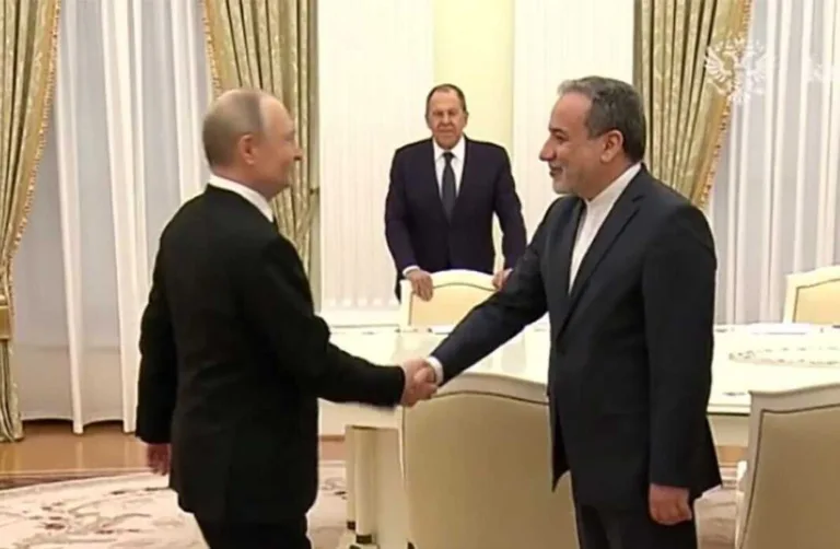 Ministri i Jashtëm iranian takon Putinin, në Teheran shtohen thirrjet për hakmarrje